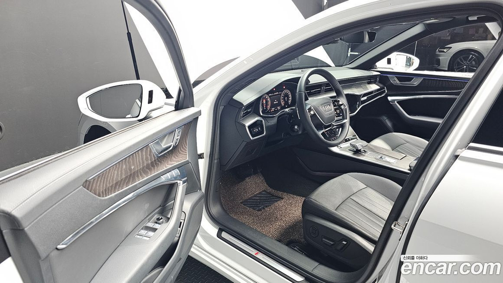 Audi A6 (C8) 45 TFSI Quattro Premium (12.2023)