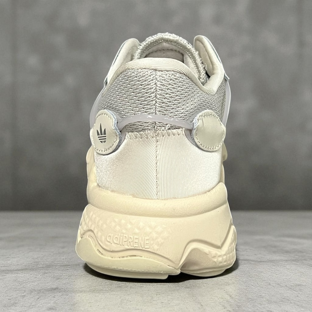 Adidas Ozweego • Beige Desert Rat