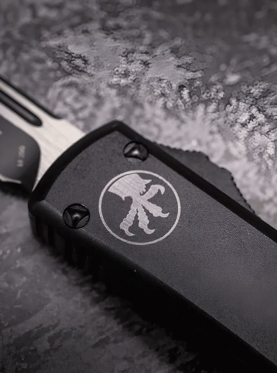 Тактический нож фронтально выкидной автоматический Microtech Черный