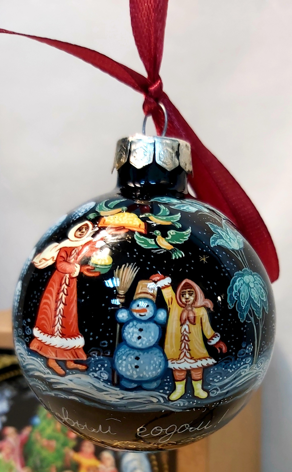 Шар новогодний с ручной росписью  Палех "Зимние забавы"