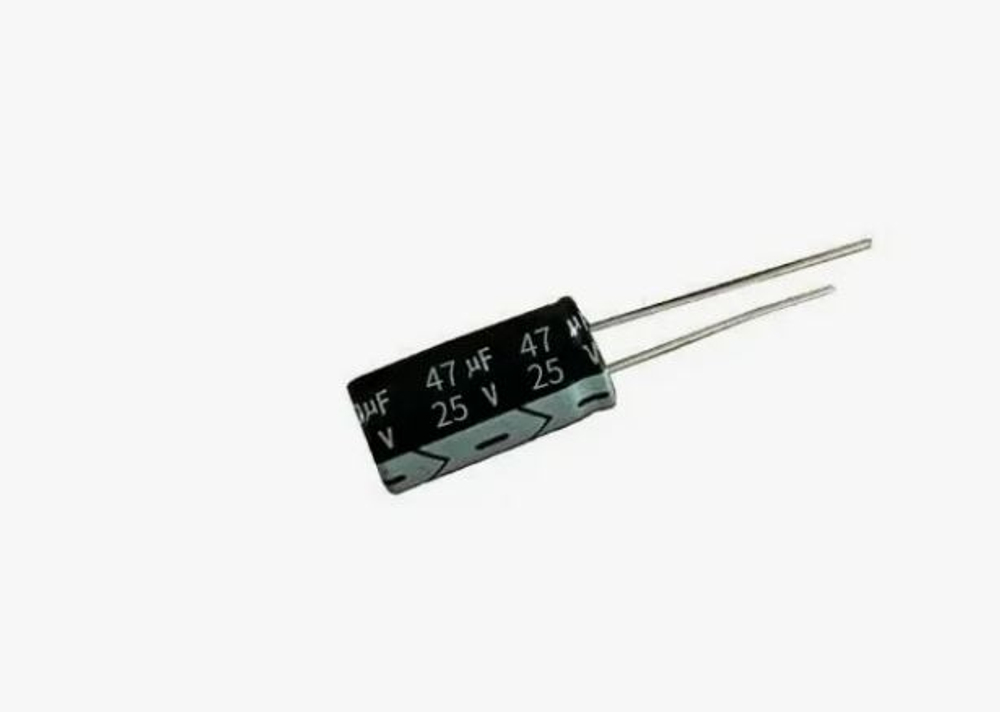 Конденсатор 47uF 16V