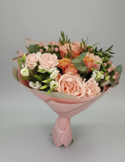 Букет с розами Страстный поцелуй