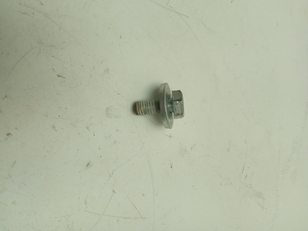 M1092QD1 кт10 Болт фиксирующий ротор стиральной машины LG direct drive 67842 б/у