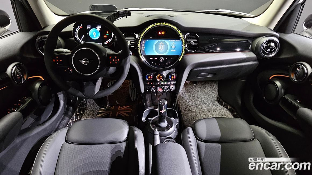 Mini Cooper 5 даерей Classic (05.2023)