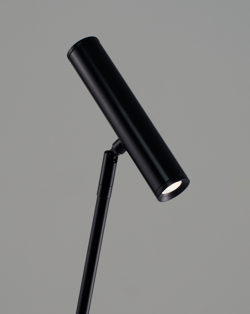 Торшер светодиодный Moderli V11082-FL Harmo