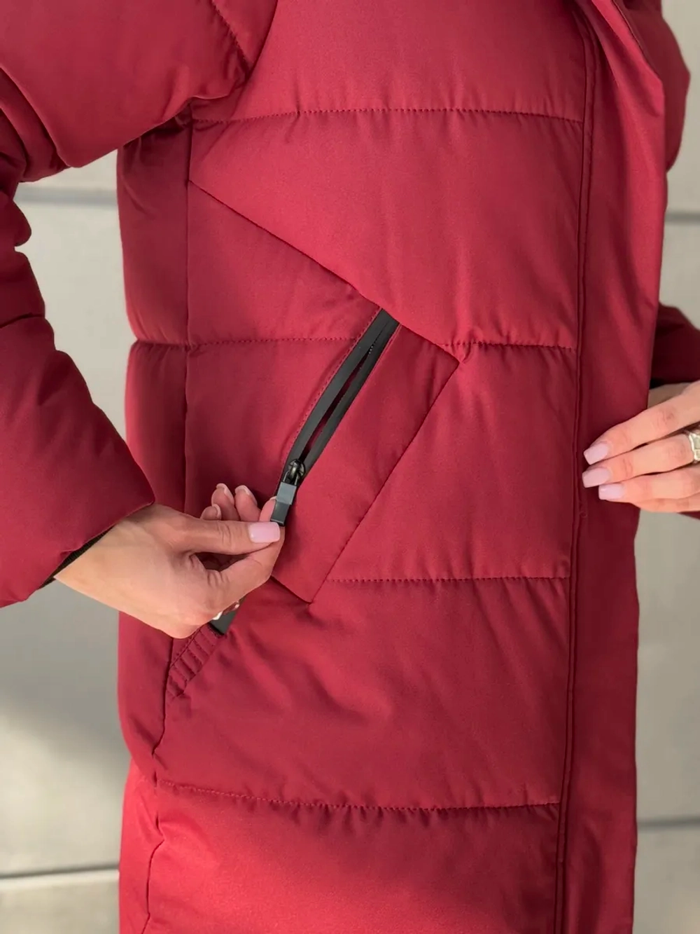 Куртка осенняя капюшоном удлиненная