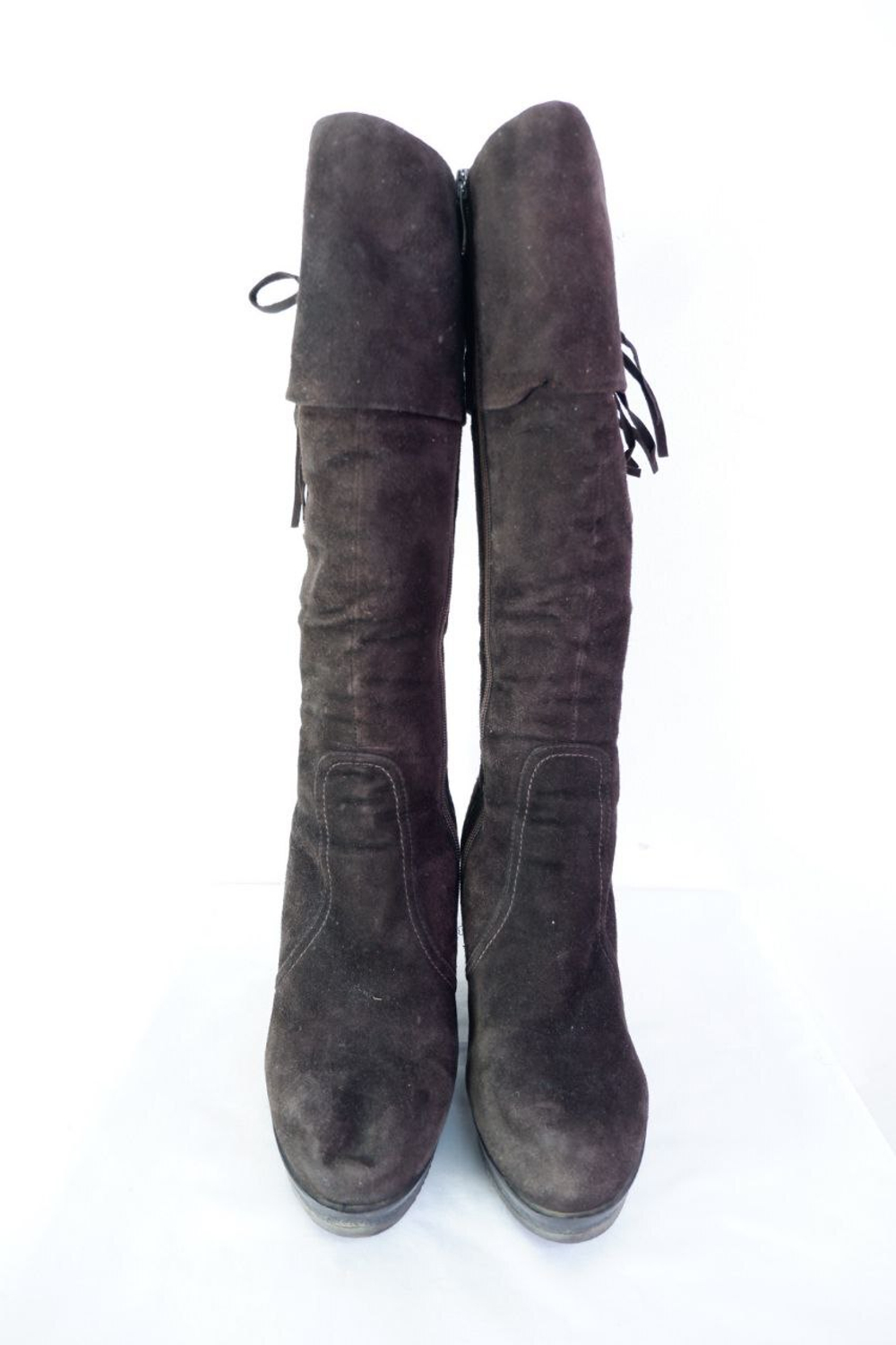 Сапоги симпатичные на танкетке 38 размер