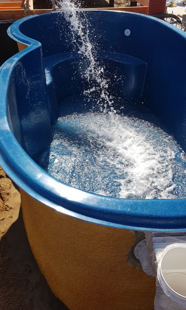 Установка частных бассейнов