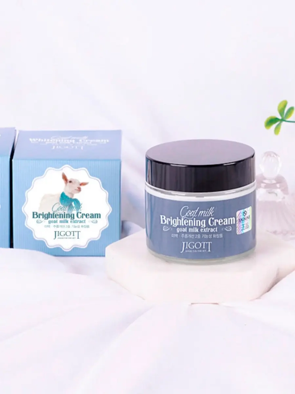 JIGOTT - КРЕМ ДЛЯ ЛИЦА ОТБЕЛИВАЮЩИЙ С ЭКСТРАКТОМ КОЗЬЕГО МОЛОКА GOAT MILK WHITENING CREAM, 70 ML