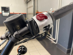 Royal Enfield 650 Super Meteor (Astral Black)