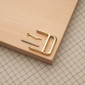 Пряжка для плечевого ремня HERMES из нержавеющей стали, цвет золото