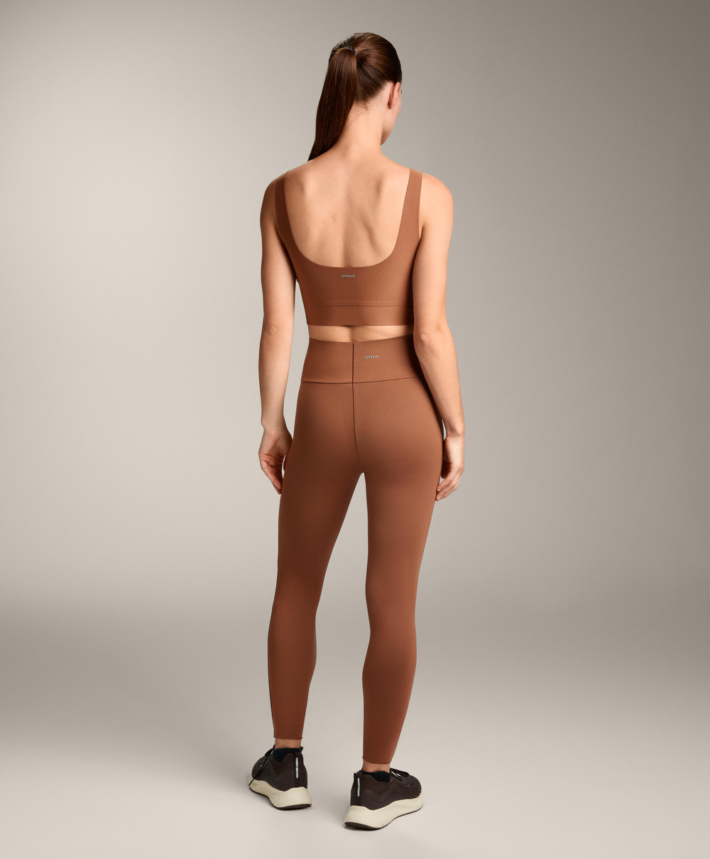 Oysho Спортивный бюстгальтер средней поддержки Perfect-adapt с чашками, коричневый