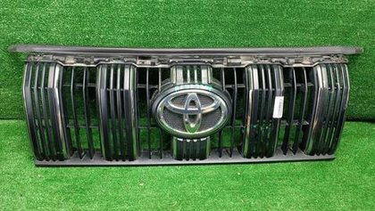 Решетка радиатора Toyota Land Cruiser Prado 150 (2017-н.в.)
