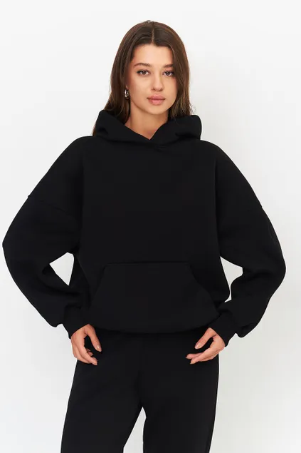 Утепленное худи свободного кроя черного цвета