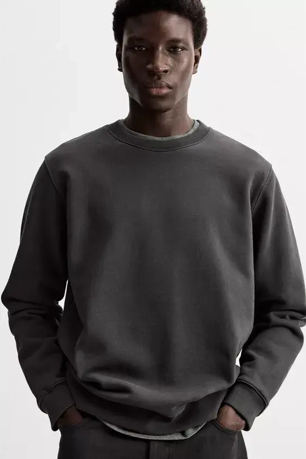 ZARA ТОЛСТОВКА С КРУГЛЫМ ВЫРЕЗОМ, АНТРАЦИТОВО-СЕРЫЙ