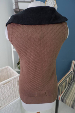 Безрукавка повседневная 40-42 размер