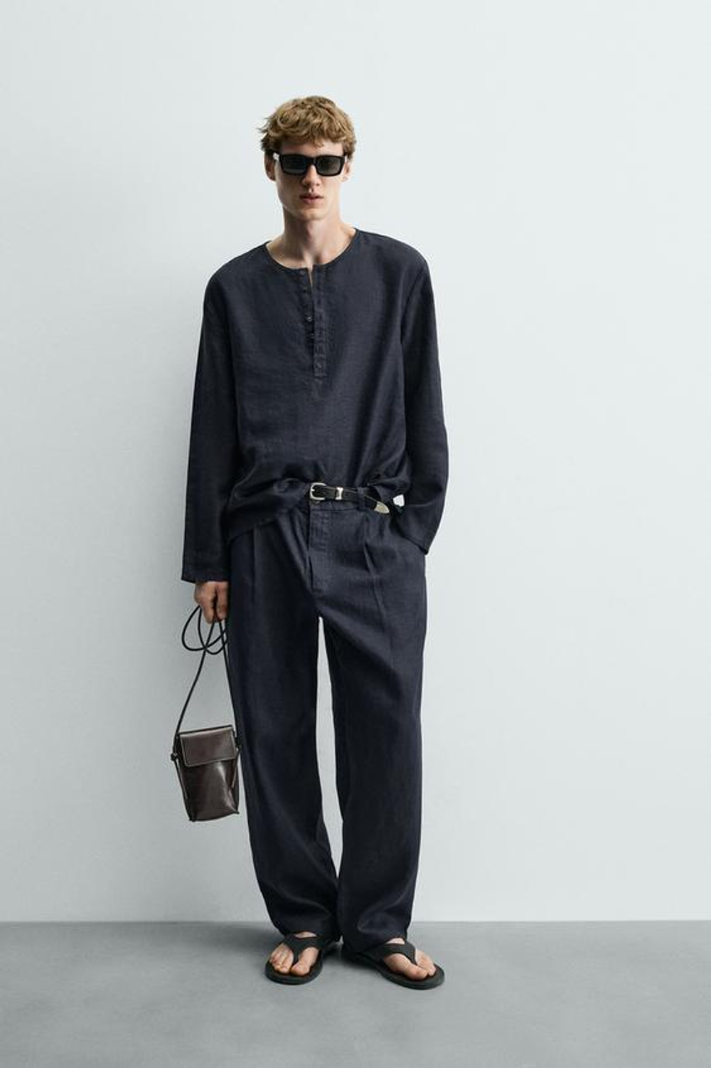 ZARA ШИРОКИЕ БРЮКИ ИЗ 100% КОНОПЛИ СО СКЛАДКАМИ, МОРСКОЙ ТЕМНО-СИНИЙ