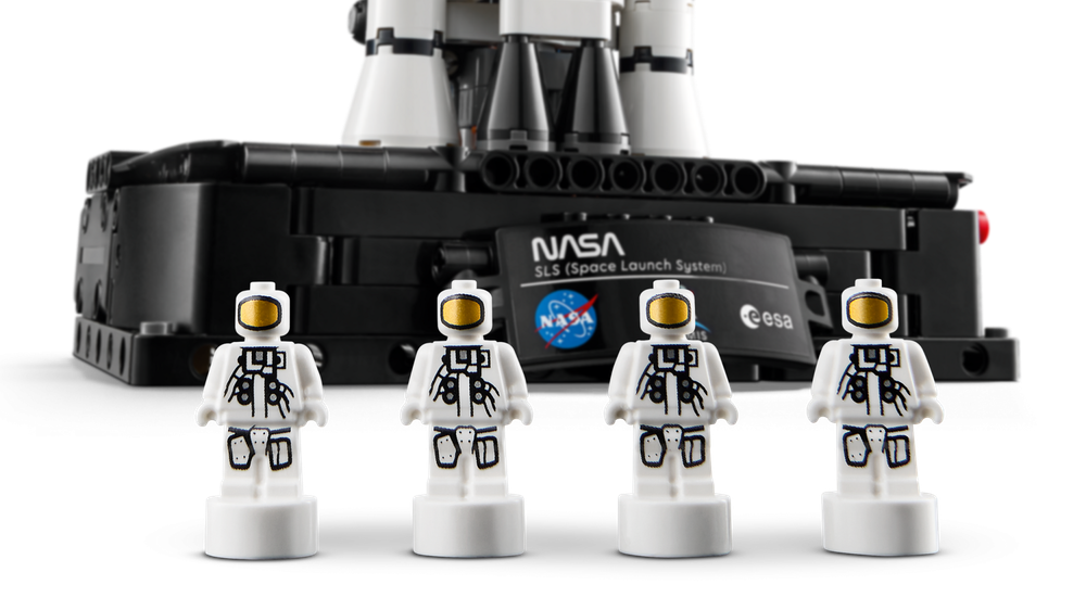 Конструктор Лего Техник Ракета-носитель 42221 | LEGO Technic NASA Artemis Space Launch System Космос 632 деталь 9+