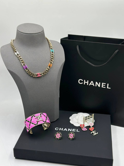 Брошь CHANEL