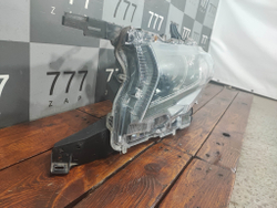 Фара левая LED Toyota Land Cruiser Prado 150 17-24 Б/У Оригинал 8118560N20
