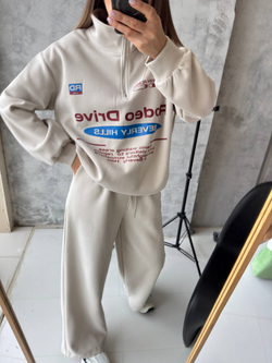 Костюм жен. 900 беж.