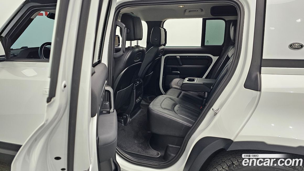 Land Rover Defender (L663) 110 D250 S (07.2021)