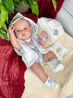 Кукла Berbesa виниловая 42см Martina (5507K)