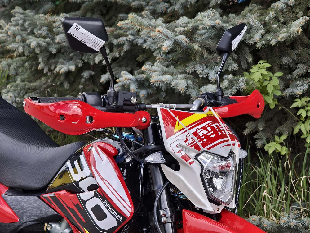 RC 300 GY8X PANTHER ЭНДУРО красный