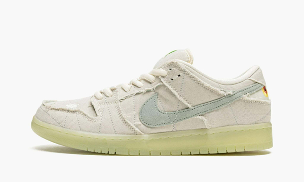 Nike SB Dunk Low "Mummy"