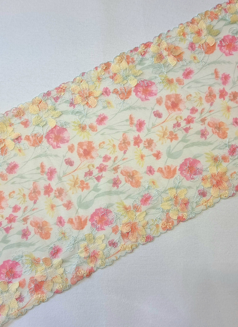 Вышивка на сетке тату с желтыми цветами К186