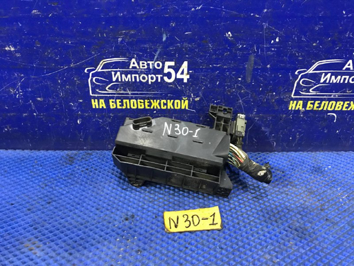 Блок предохранителей подкапотный NISSAN R’NESSA 1999