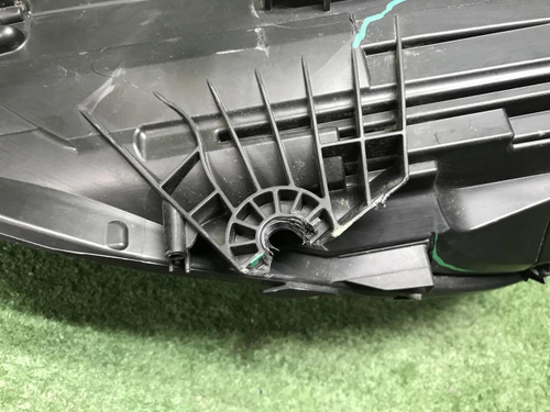Битая Фара правая Porsche Macan 95b (18-21) LED