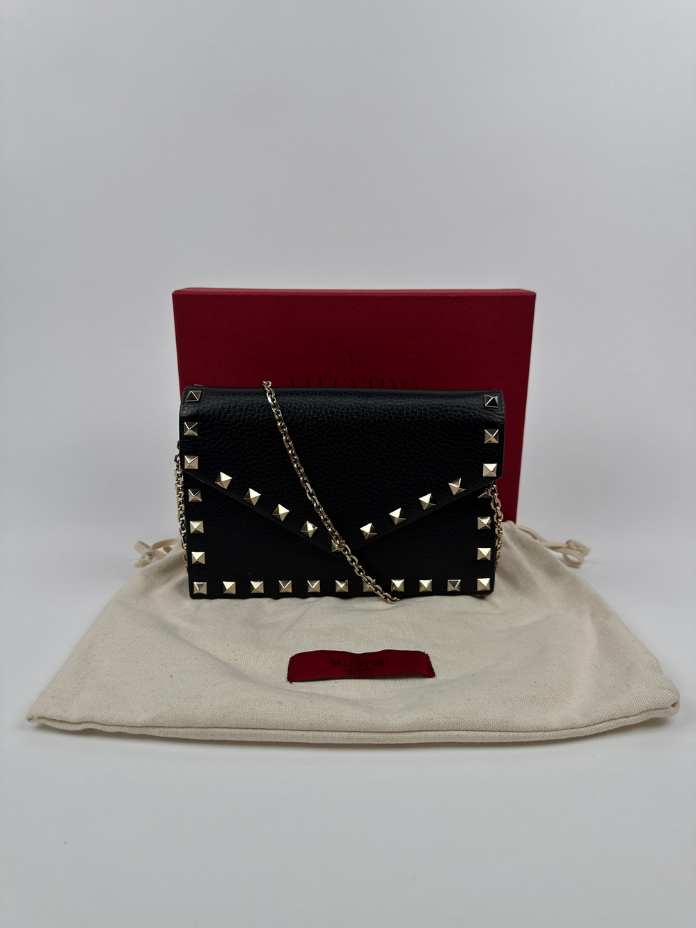 Сумка Valentino Rockstud Envelope