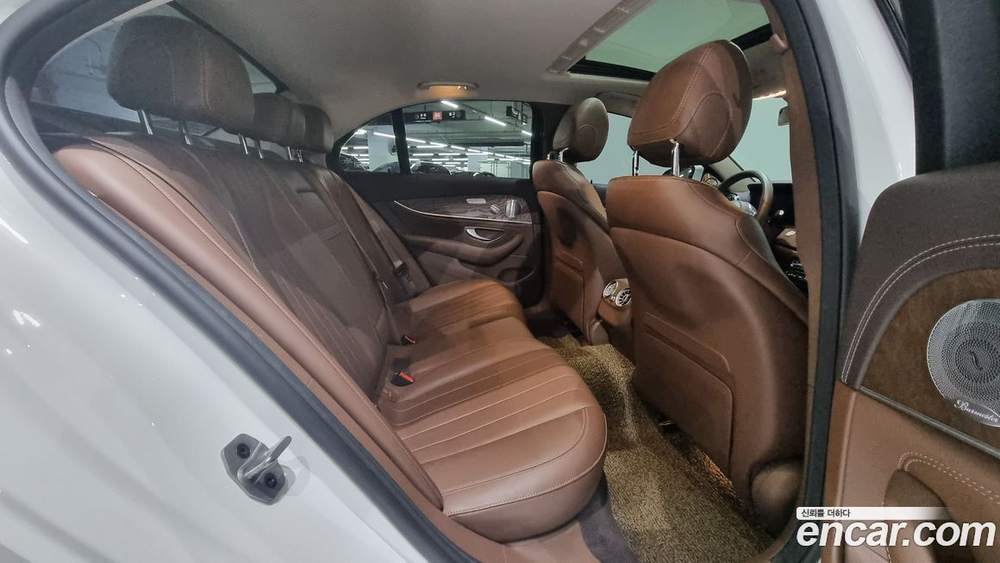 Mercedes-Benz E-Class W213 E300 4MATIC Exclusive (12.2019)