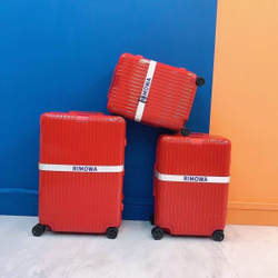 Дорожный чемодан Rimowa