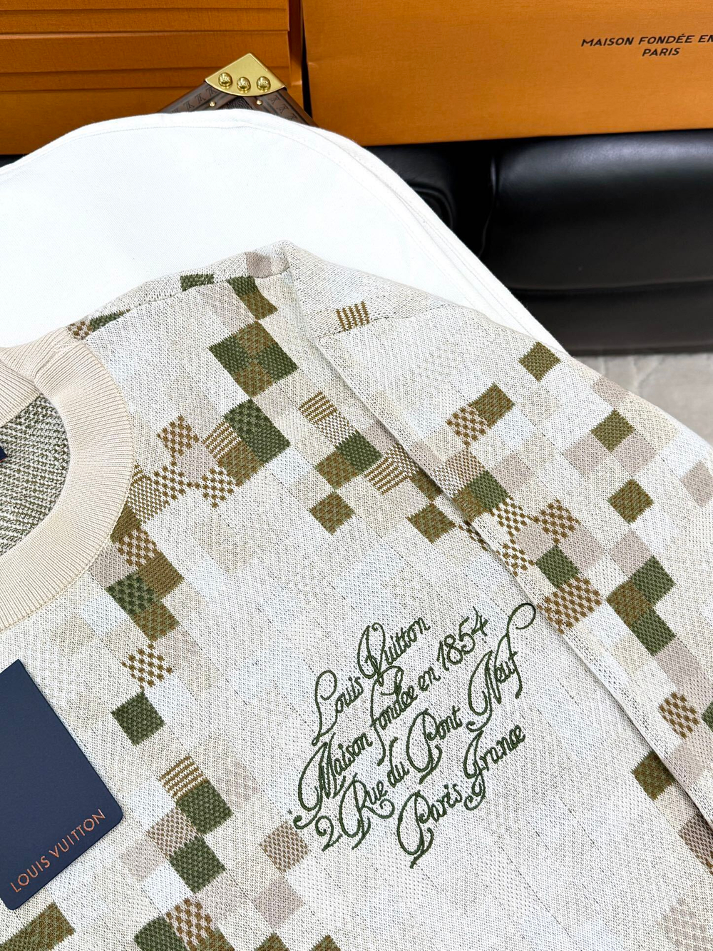 Louis Vuitton Sweatshirt