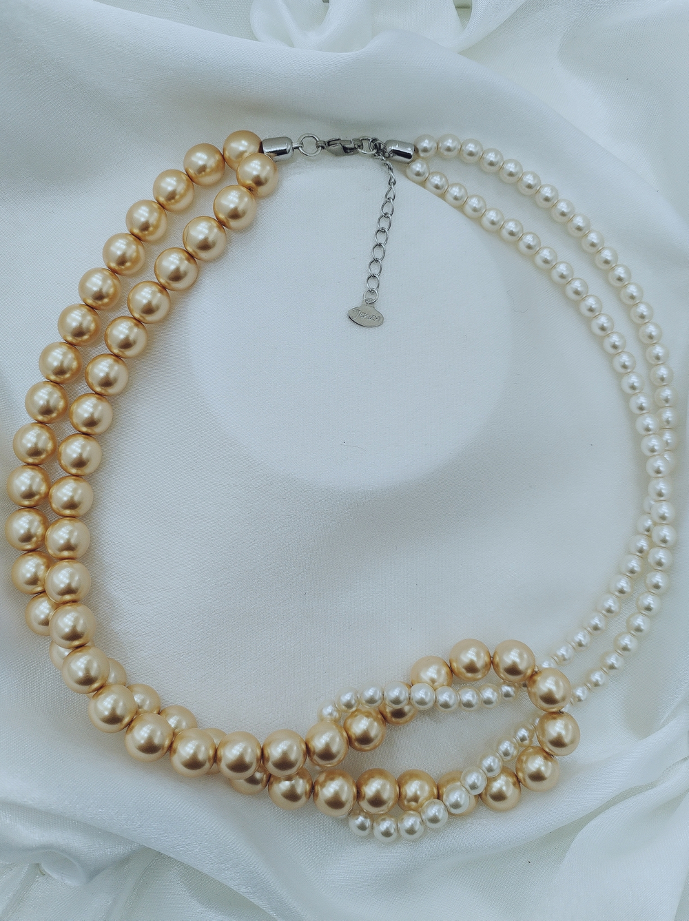 "Бесконечность" колье из коллекции "Жемчужная" от Jenavi с замком карабин