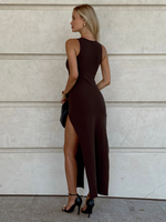 Платье с разрезами