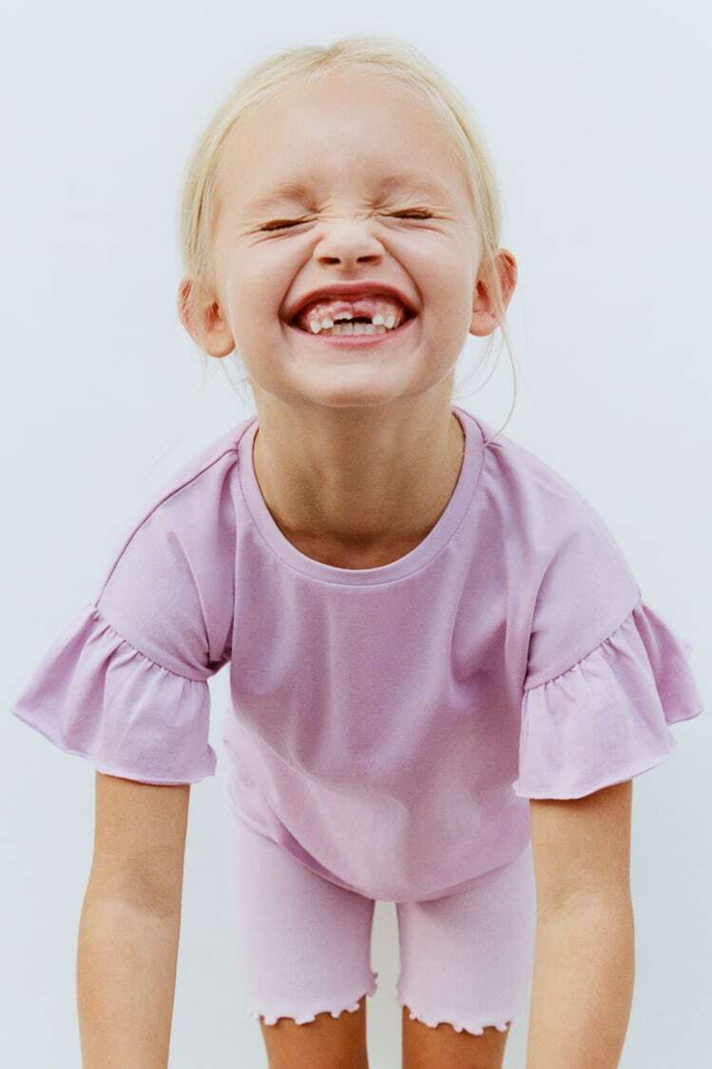 ZARA ШОРТЫ-ВЕЛОСИПЕДКИ В РУБЧИК, ЦВЕТ МАЛЬВЫ