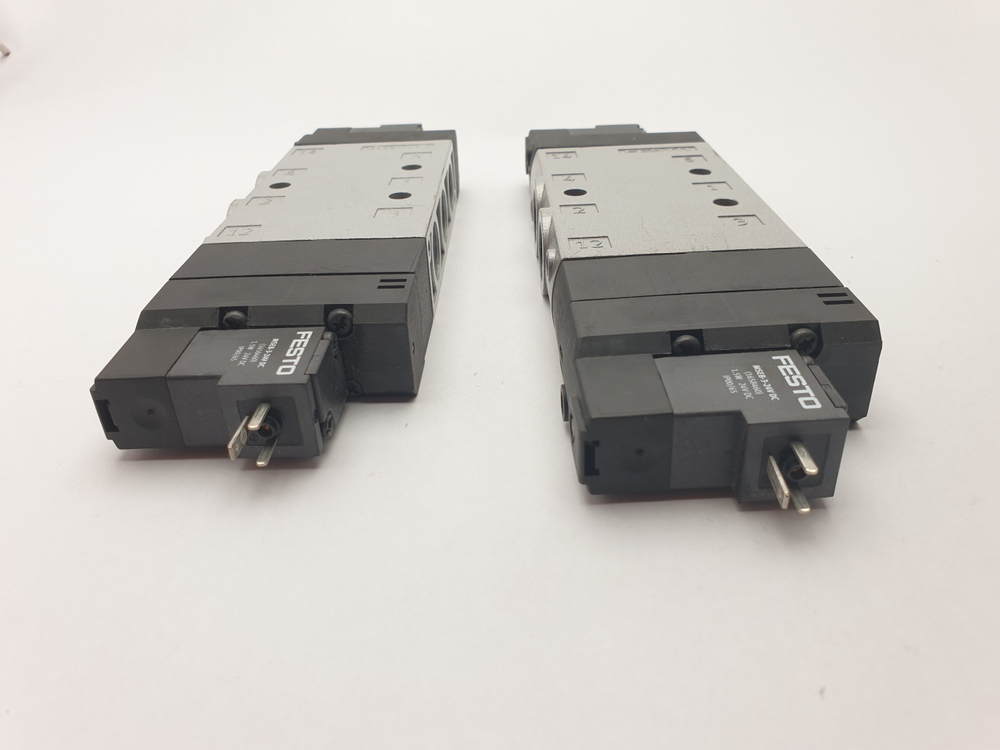 Пневмораспределитель Festo 170267 CPE24-M1H-5/3E-3/8 170267