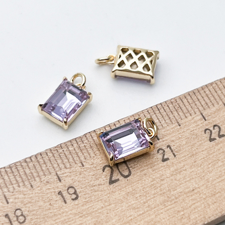 Подвеска Прямоугольник, цвет золото + сиреневый, размер 10*7 мм, цена за 1 шт