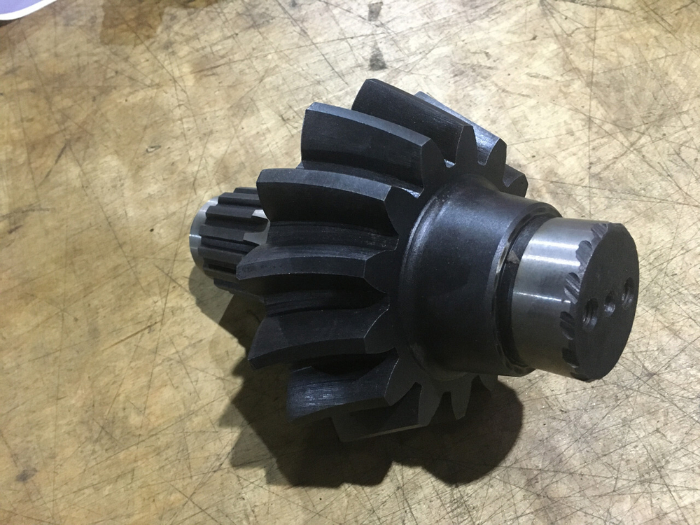 Вал-шестерня ДЗ-95В.62.00.074