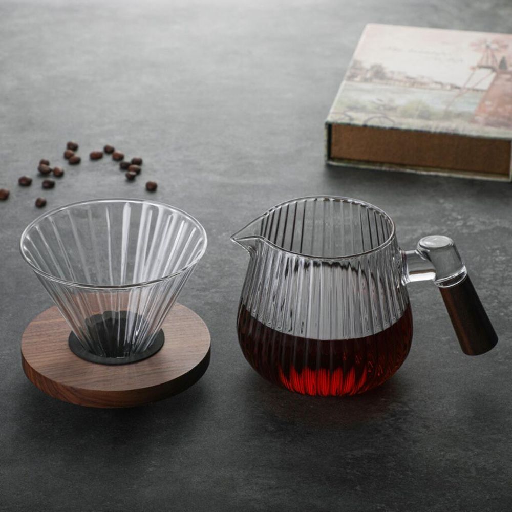 Дриппер воронка на 1-4 чашки фильтр для заваривания кофе + кофейник 600 мл (пуровер) стекло Barbossa