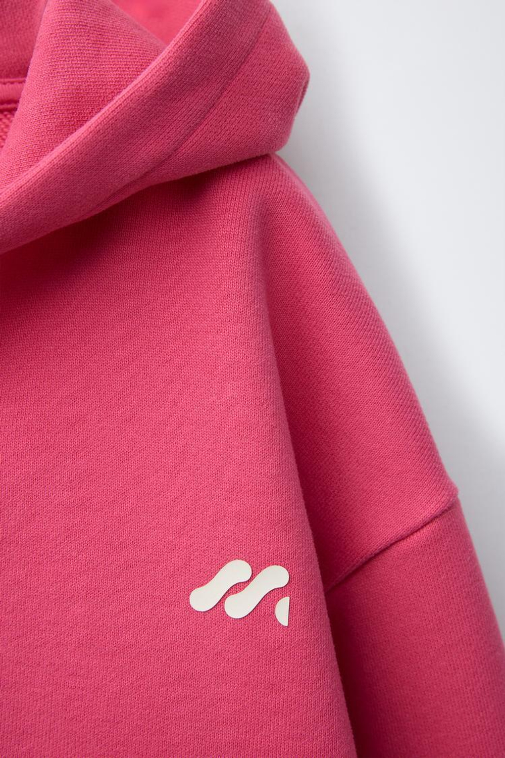 ZARA ХУДИ С ЛОГОТИПОМ, ЦВЕТ ФУКСИИ