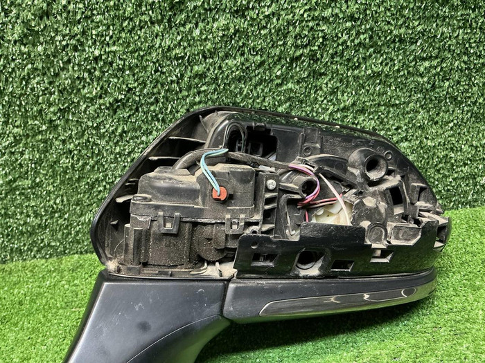 Зеркало левое Toyota Camry xv70 (17-24) 8 конт