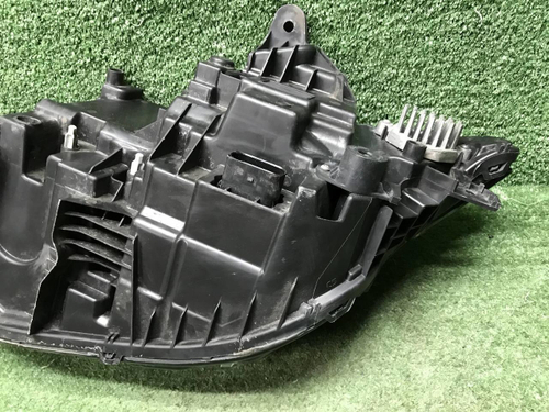 Битая Фара правая Volvo XC90 2 (2014-2019) LED