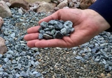 Crushed stone for landscape design