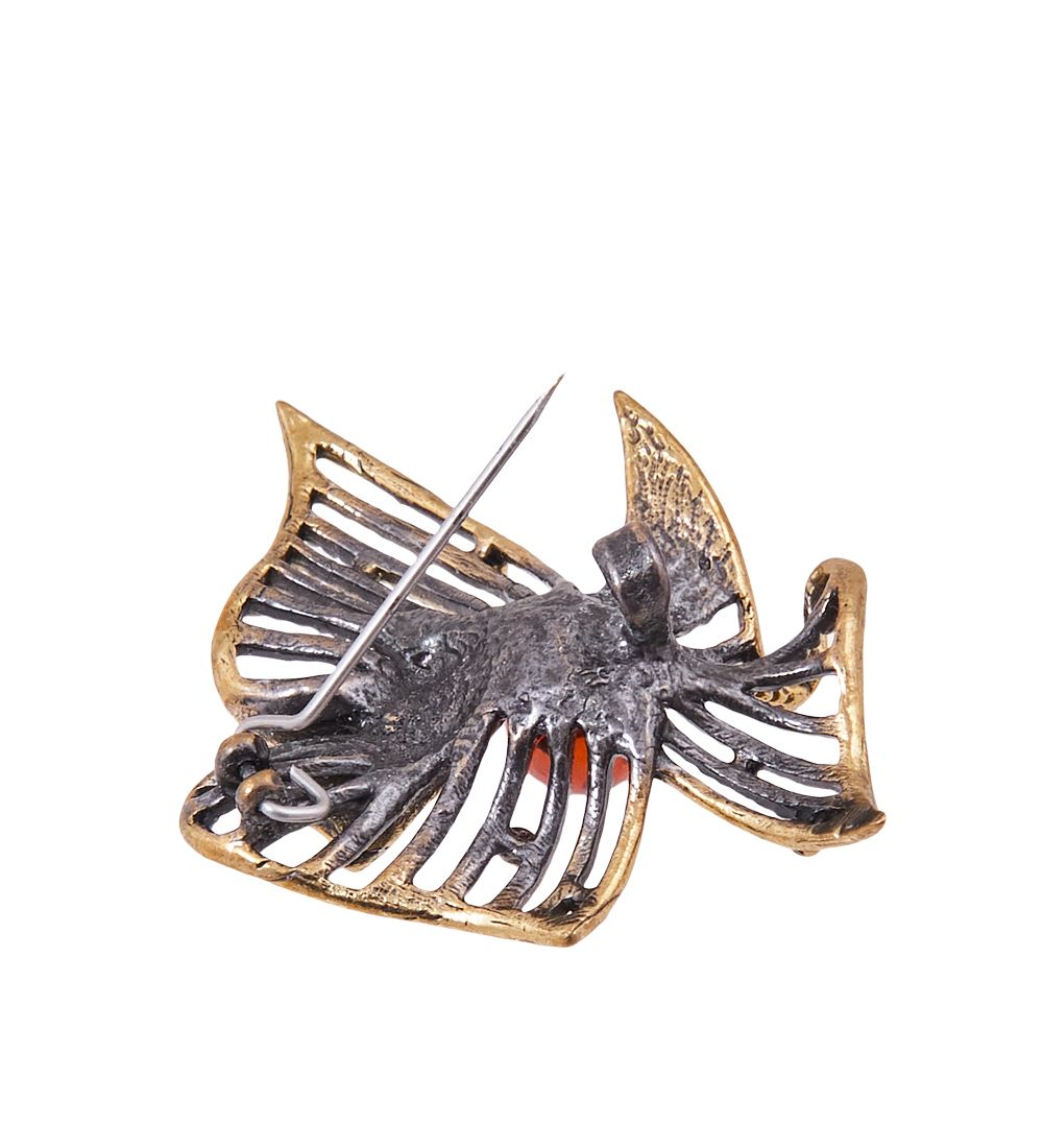 AM-3829 Брошь «Бант» (латунь, янтарь)