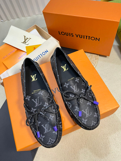 Louis Vuitton Mocassin