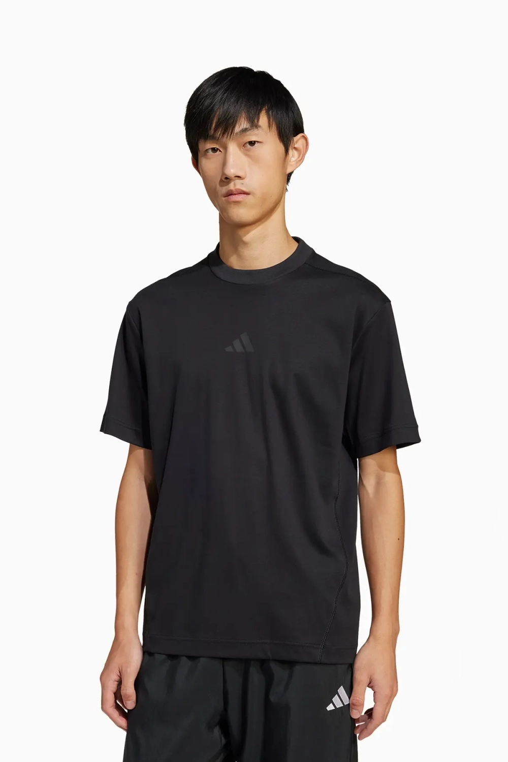 Футболка adidas City Escape - черный